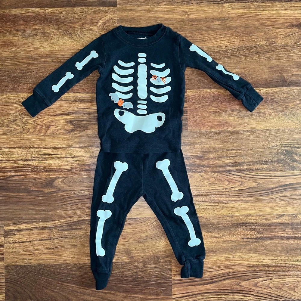 Carters Halloween Glow In The Dark Skeleton Pajamas Unisex 12 Months